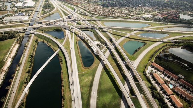 Aerial view of the I-595 Express Concessionaire. Tetra Tech provides ongoing pavement management and life-cycle support